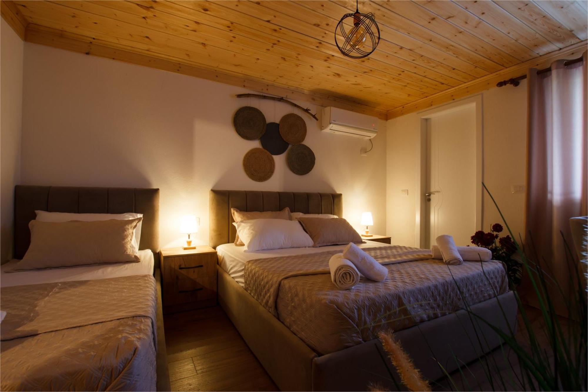Guva Guest House Gjirokaster Luaran gambar