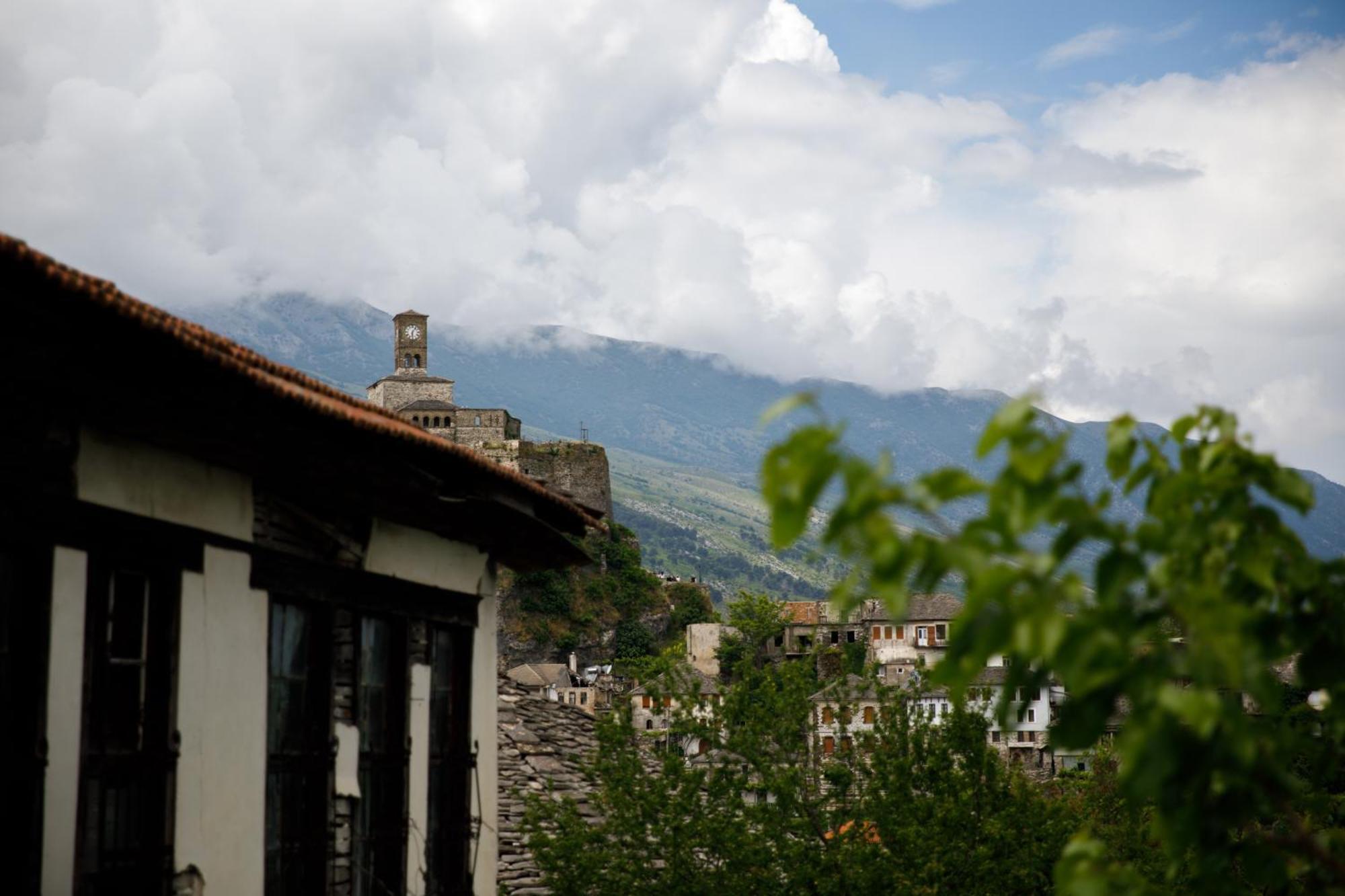 Guva Guest House Gjirokaster Luaran gambar