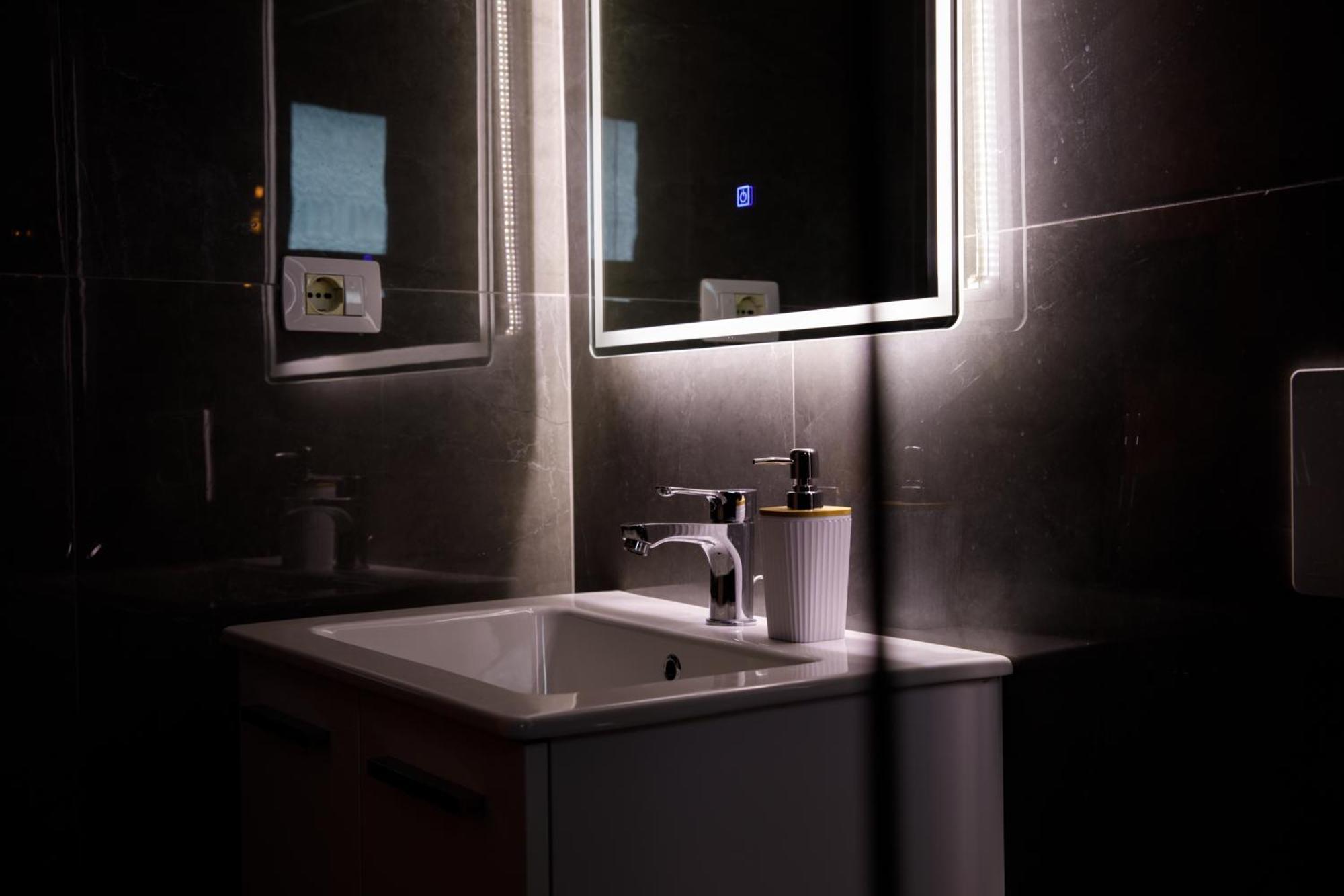 Guva Guest House Gjirokaster Luaran gambar