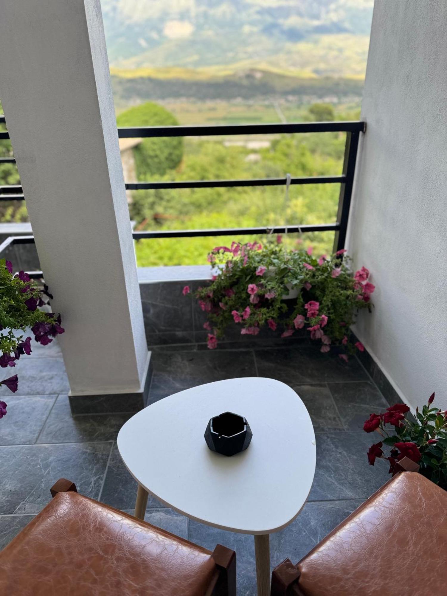 Guva Guest House Gjirokaster Luaran gambar